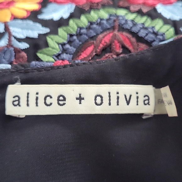 Alice + Olivia Coley Floral Embroidered Bell Sleeve Dress - Picture 10 of 12